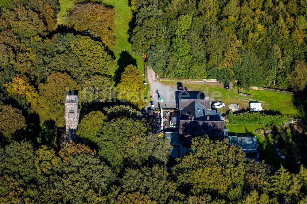 Hagen von oben - Bauwerk des Aussichtsturmes Kaiser Friedrich Turm und der Waldgaststätte Im Deerth in Hagen im Bundesland Nordrhein-Westfalen, Deutschland