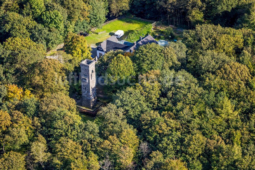 Luftaufnahme Hagen - Bauwerk des Aussichtsturmes Kaiser Friedrich Turm und der Waldgaststätte Im Deerth in Hagen im Bundesland Nordrhein-Westfalen, Deutschland