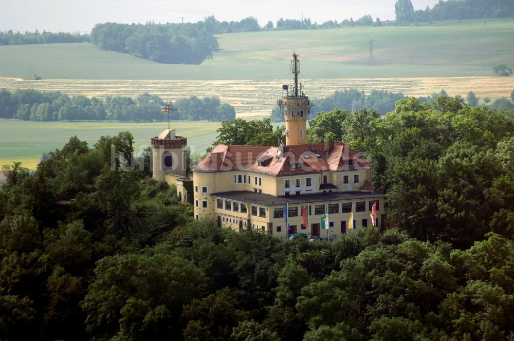 Luftbild Görlitz - Bauwerk des Aussichtsturmes Landeskrone in Görlitz im Bundesland Sachsen, Deutschland