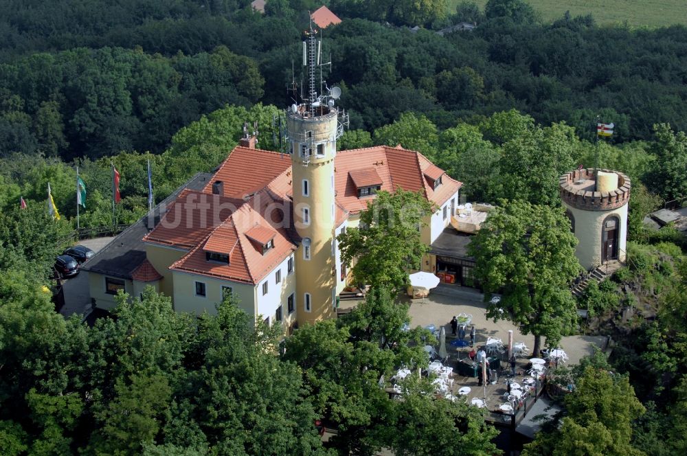 Görlitz von oben - Bauwerk des Aussichtsturmes Landeskrone in Görlitz im Bundesland Sachsen, Deutschland