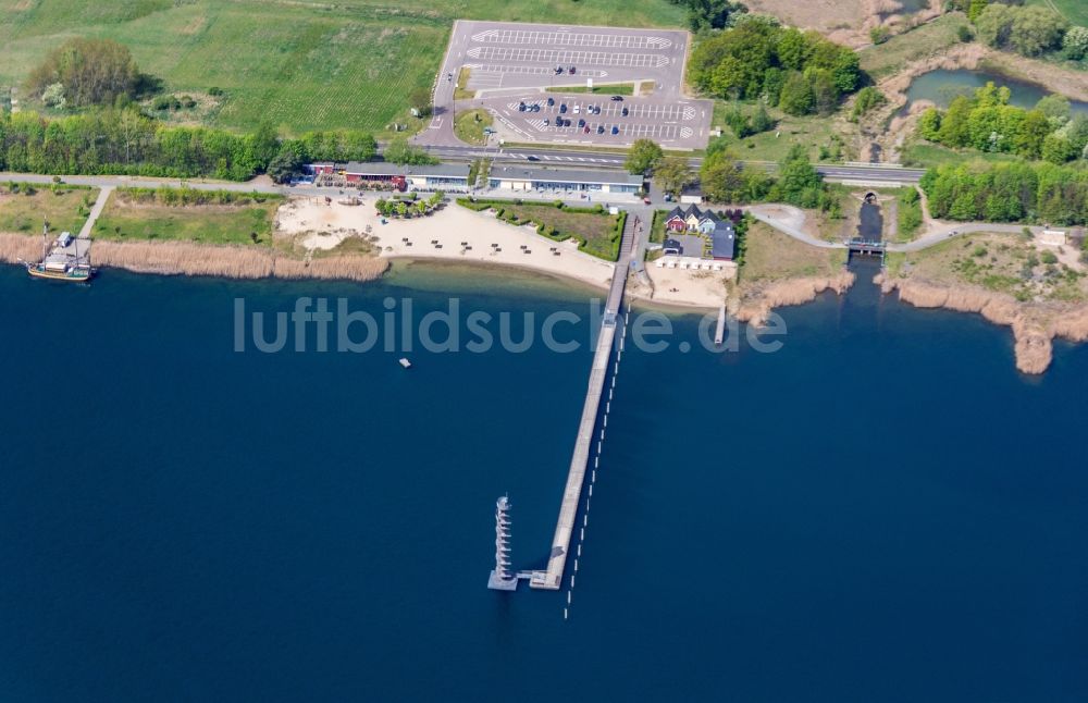 Luftbild Bitterfeld-Wolfen - Bauwerk des Aussichtsturmes Pegelturm im Goitzschesee in Bitterfeld-Wolfen im Bundesland Sachsen-Anhalt, Deutschland