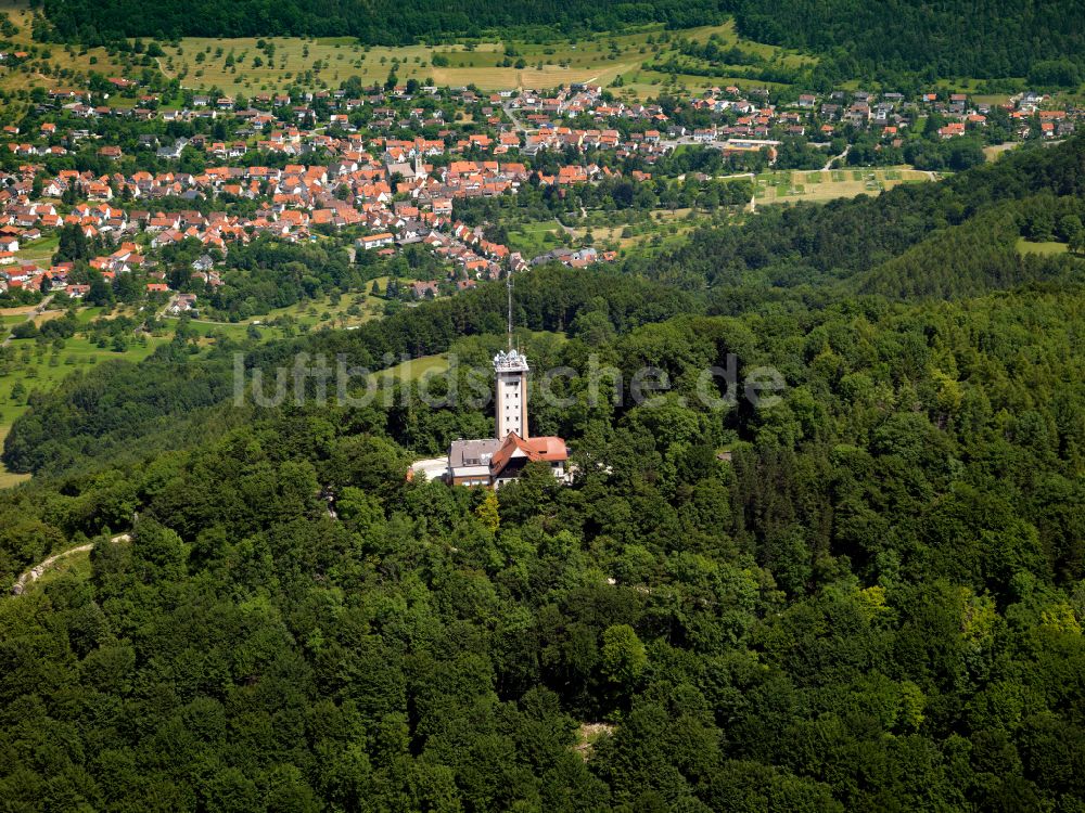 Luftaufnahme Reutlingen - Bauwerk des Aussichtsturmes Roßberg - Gaststätte und Wanderheim in Reutlingen im Bundesland Baden-Württemberg, Deutschland