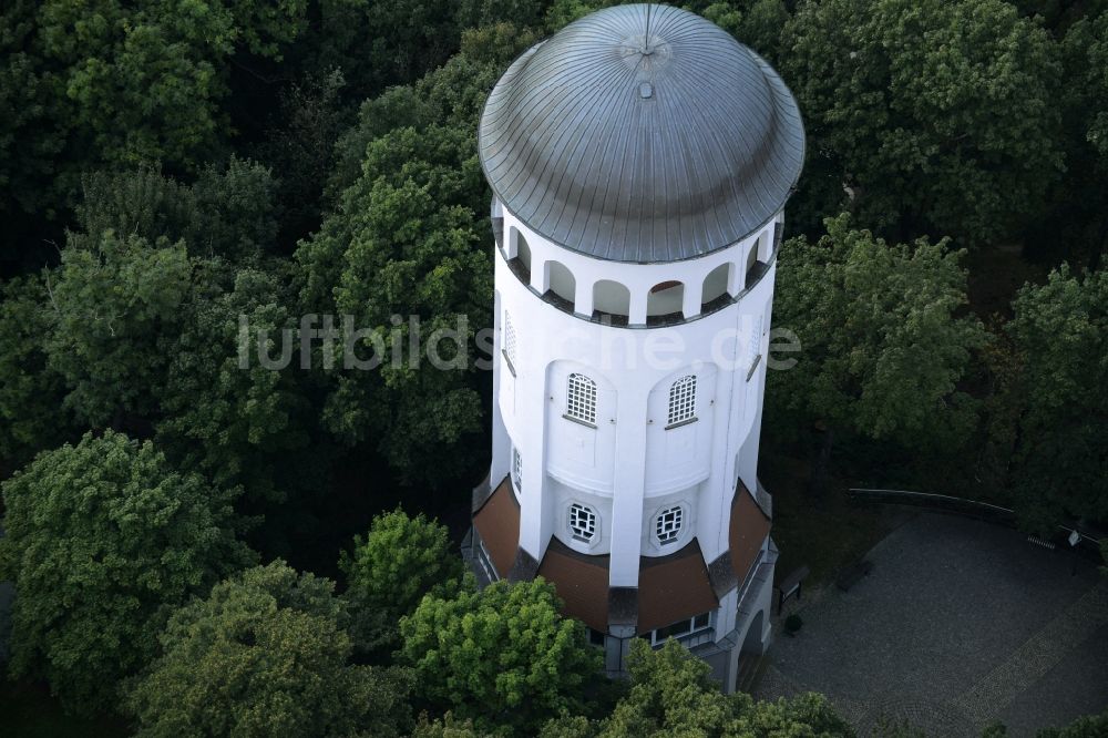 Burgstädt von oben - Bauwerk des Aussichtsturmes Taurasteinturm in Burgstädt im Bundesland Sachsen