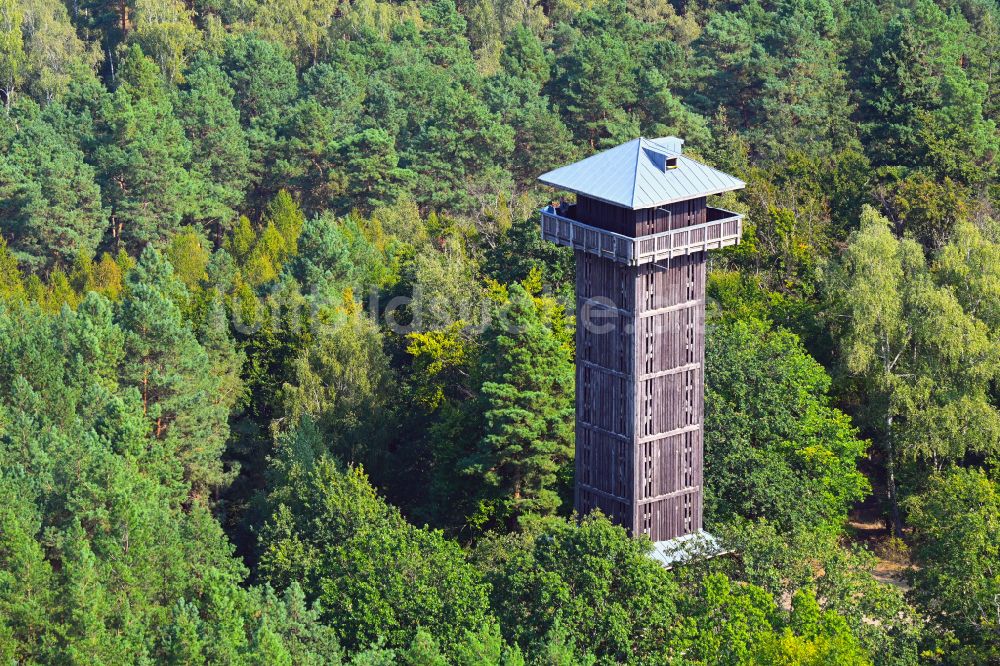 Groß Wasserburg aus der Vogelperspektive: Bauwerk des Aussichtsturmes am Wehlaberg in Groß Wasserburg im Bundesland Brandenburg, Deutschland