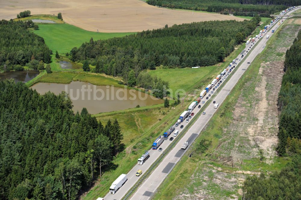 Dittersdorf aus der Vogelperspektive: Bauwerke und Streckenführung der BAB Bundesautobahn A9 bei Dittersdorf in Thüringen