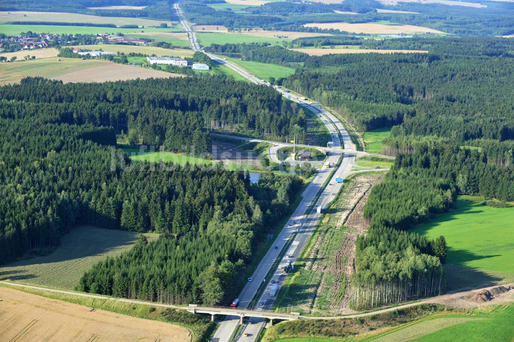 Luftbild Dittersdorf - Bauwerke und Streckenführung der BAB Bundesautobahn A9 bei Dittersdorf in Thüringen