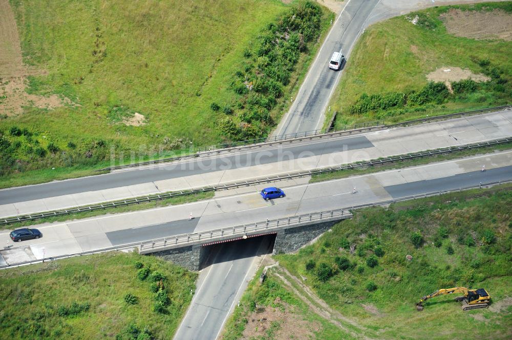 Luftbild Görkwitz - Bauwerke und Streckenführung der BAB Bundesautobahn A9 bei Görkwitz in Thüringen