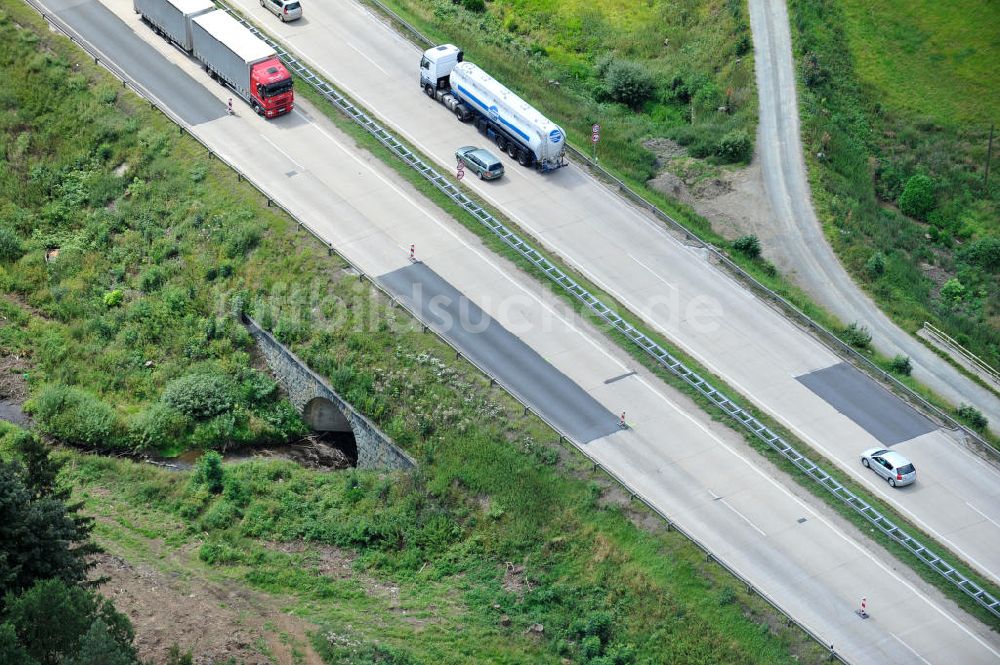 Görkwitz von oben - Bauwerke und Streckenführung der BAB Bundesautobahn A9 bei Görkwitz in Thüringen