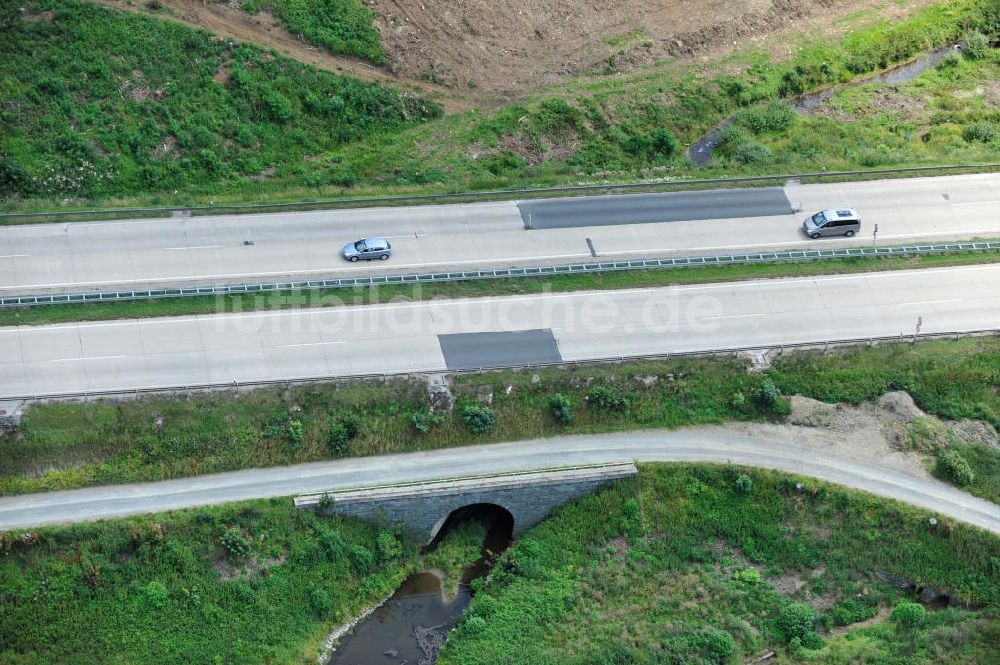 Luftbild Görkwitz - Bauwerke und Streckenführung der BAB Bundesautobahn A9 bei Görkwitz in Thüringen