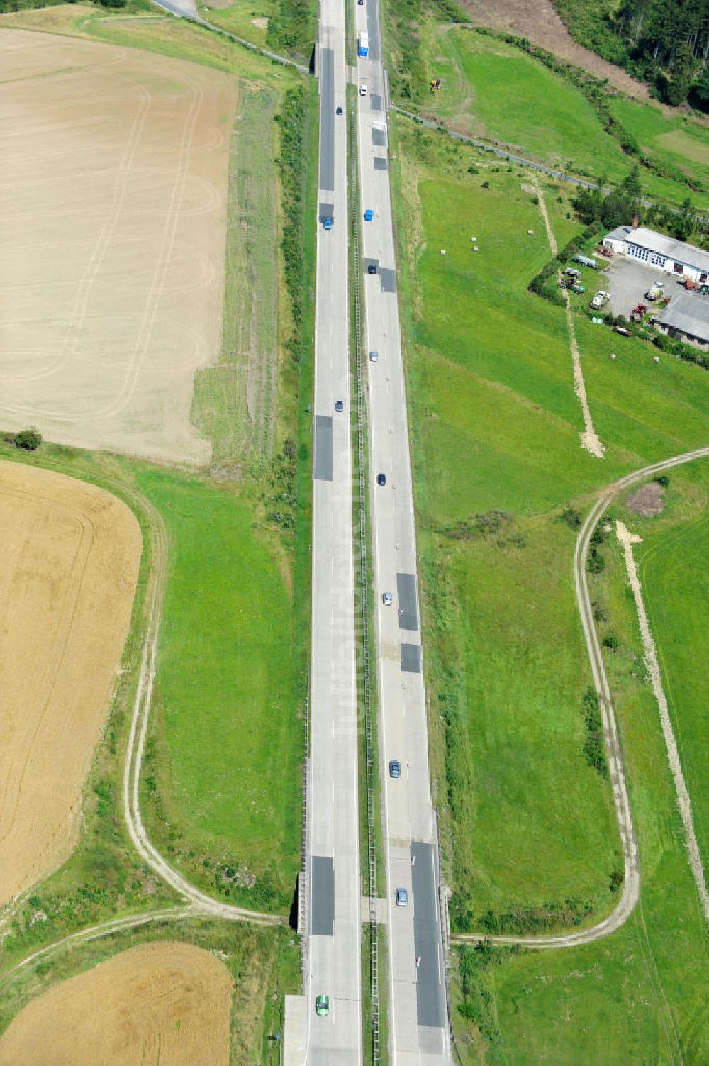 Görkwitz aus der Vogelperspektive: Bauwerke und Streckenführung der BAB Bundesautobahn A9 bei Görkwitz in Thüringen