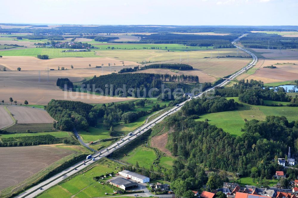 Görkwitz von oben - Bauwerke und Streckenführung der BAB Bundesautobahn A9 bei Görkwitz in Thüringen