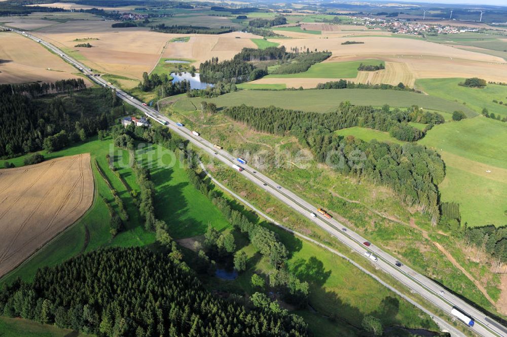 Görkwitz aus der Vogelperspektive: Bauwerke und Streckenführung der BAB Bundesautobahn A9 bei Görkwitz in Thüringen