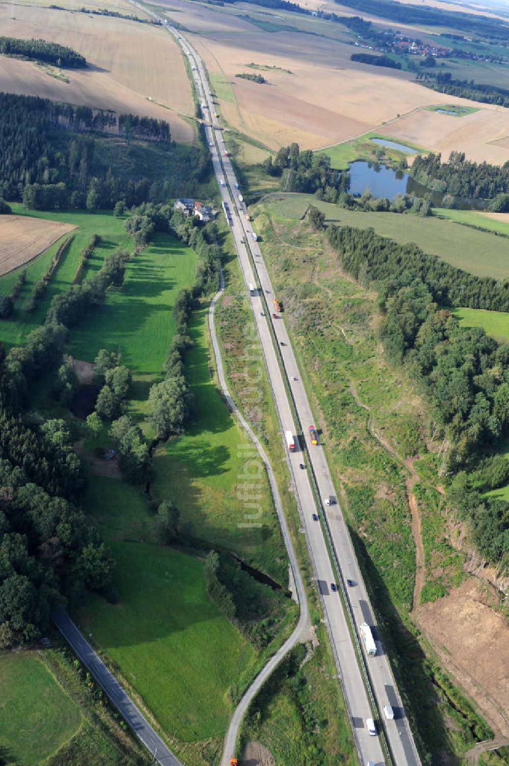 Luftbild Görkwitz - Bauwerke und Streckenführung der BAB Bundesautobahn A9 bei Görkwitz in Thüringen