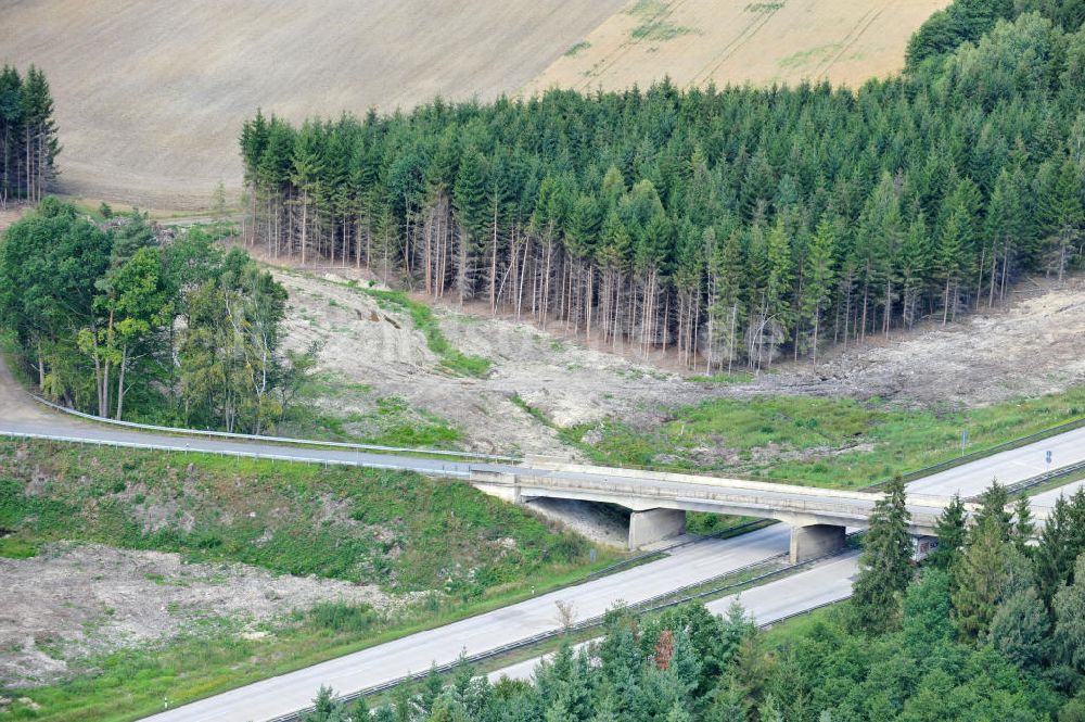 Luftbild Köthnitz - Bauwerke und Streckenführung der BAB Bundesautobahn A9 bei Köthnitz in Thüringen