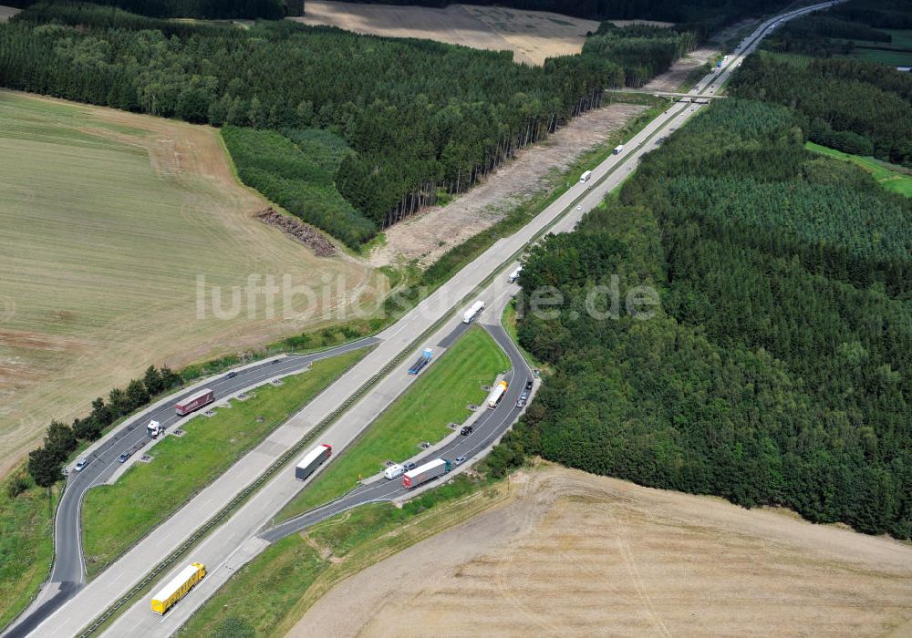 Luftbild Köthnitz - Bauwerke und Streckenführung der BAB Bundesautobahn A9 bei Köthnitz in Thüringen