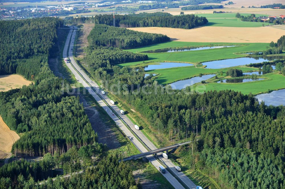 Köthnitz aus der Vogelperspektive: Bauwerke und Streckenführung der BAB Bundesautobahn A9 bei Köthnitz in Thüringen