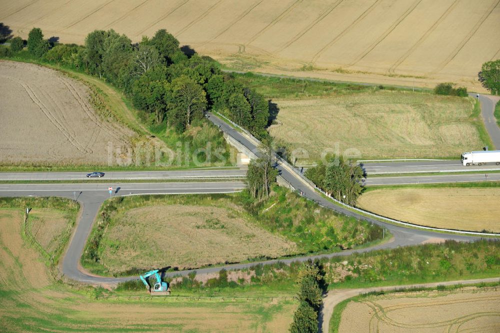 Lemnitz aus der Vogelperspektive: Bauwerke und Streckenführung der BAB Bundesautobahn A9 bei Lemnitz in Thüringen