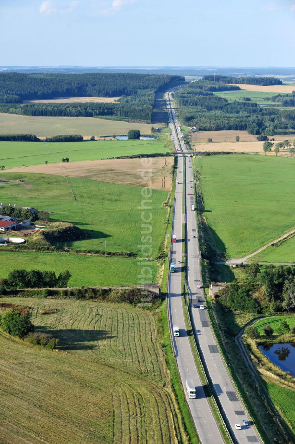 Moßbach aus der Vogelperspektive: Bauwerke und Streckenführung der BAB Bundesautobahn A9 bei Moßbach in Thüringen