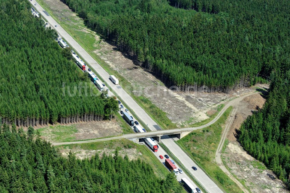 Pahnstangen von oben - Bauwerke und Streckenführung der BAB Bundesautobahn A9 bei Pahnstangen in Thüringen