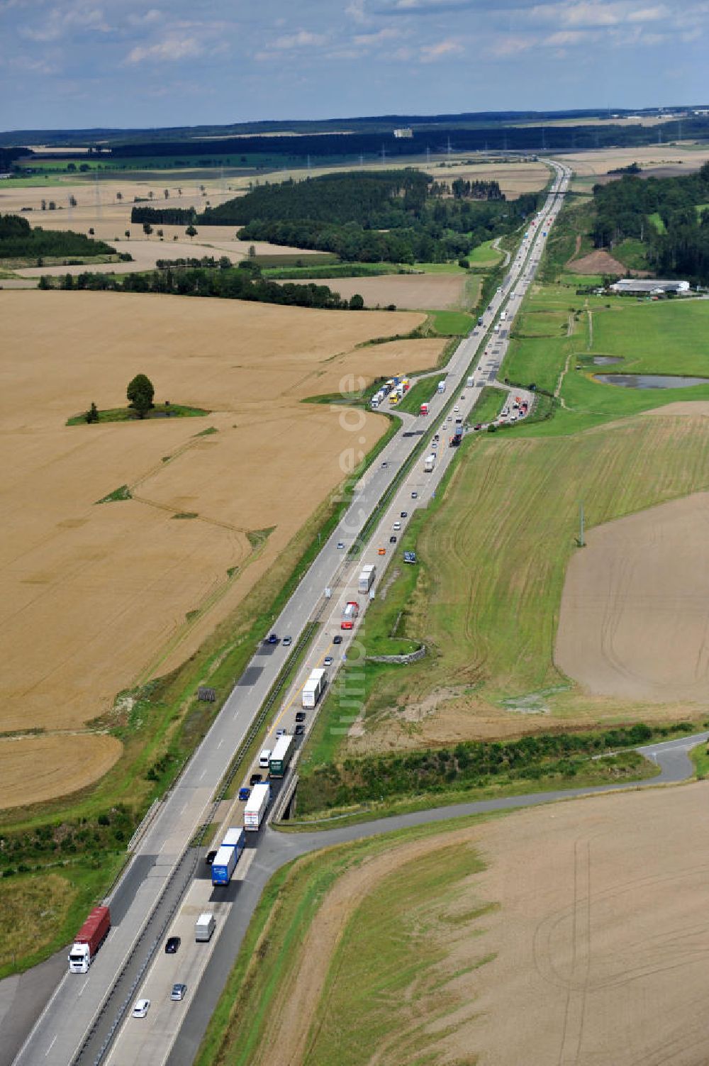 Schleiz aus der Vogelperspektive: Bauwerke und Streckenführung der BAB Bundesautobahn A9 bei Schleiz in Thüringen