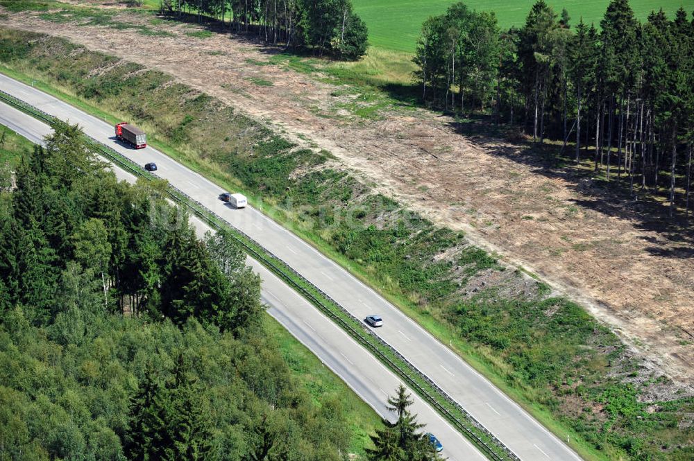 Wüstenwetzdorf aus der Vogelperspektive: Bauwerke und Streckenführung der BAB Bundesautobahn A9 bei Wüstenwetzdorf in Thüringen