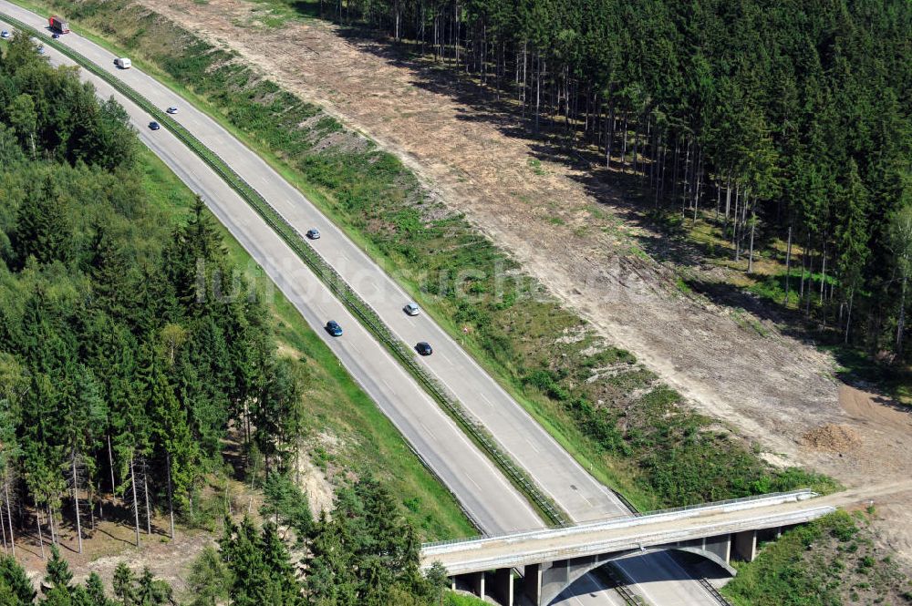 Luftbild Wüstenwetzdorf - Bauwerke und Streckenführung der BAB Bundesautobahn A9 bei Wüstenwetzdorf in Thüringen