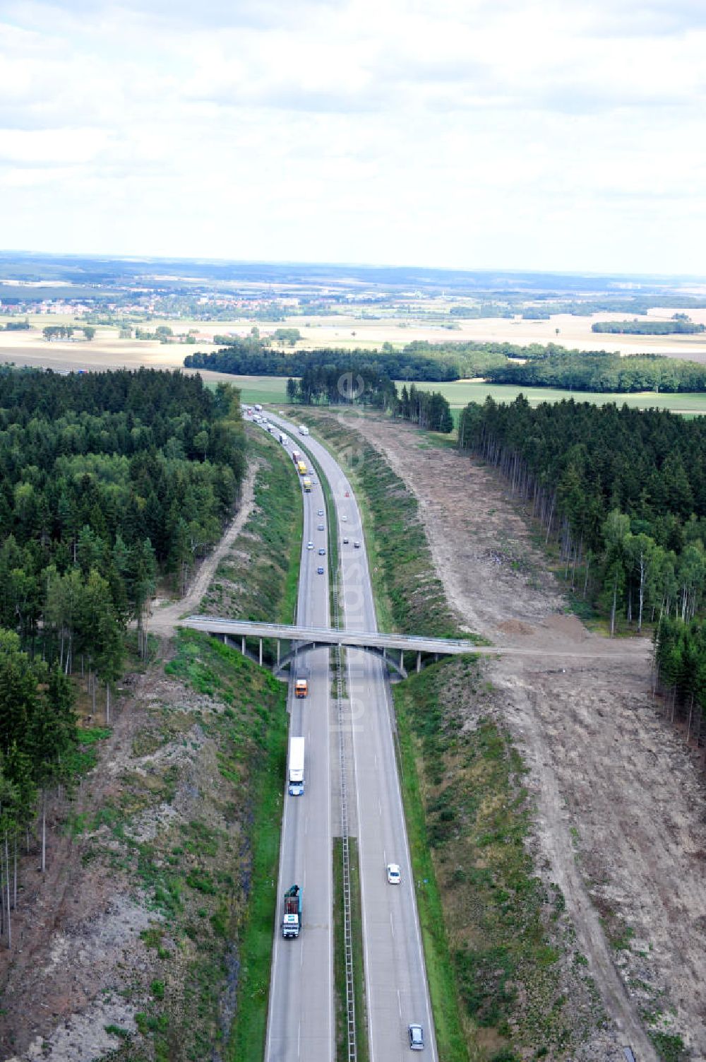 Wüstenwetzdorf aus der Vogelperspektive: Bauwerke und Streckenführung der BAB Bundesautobahn A9 bei Wüstenwetzdorf in Thüringen