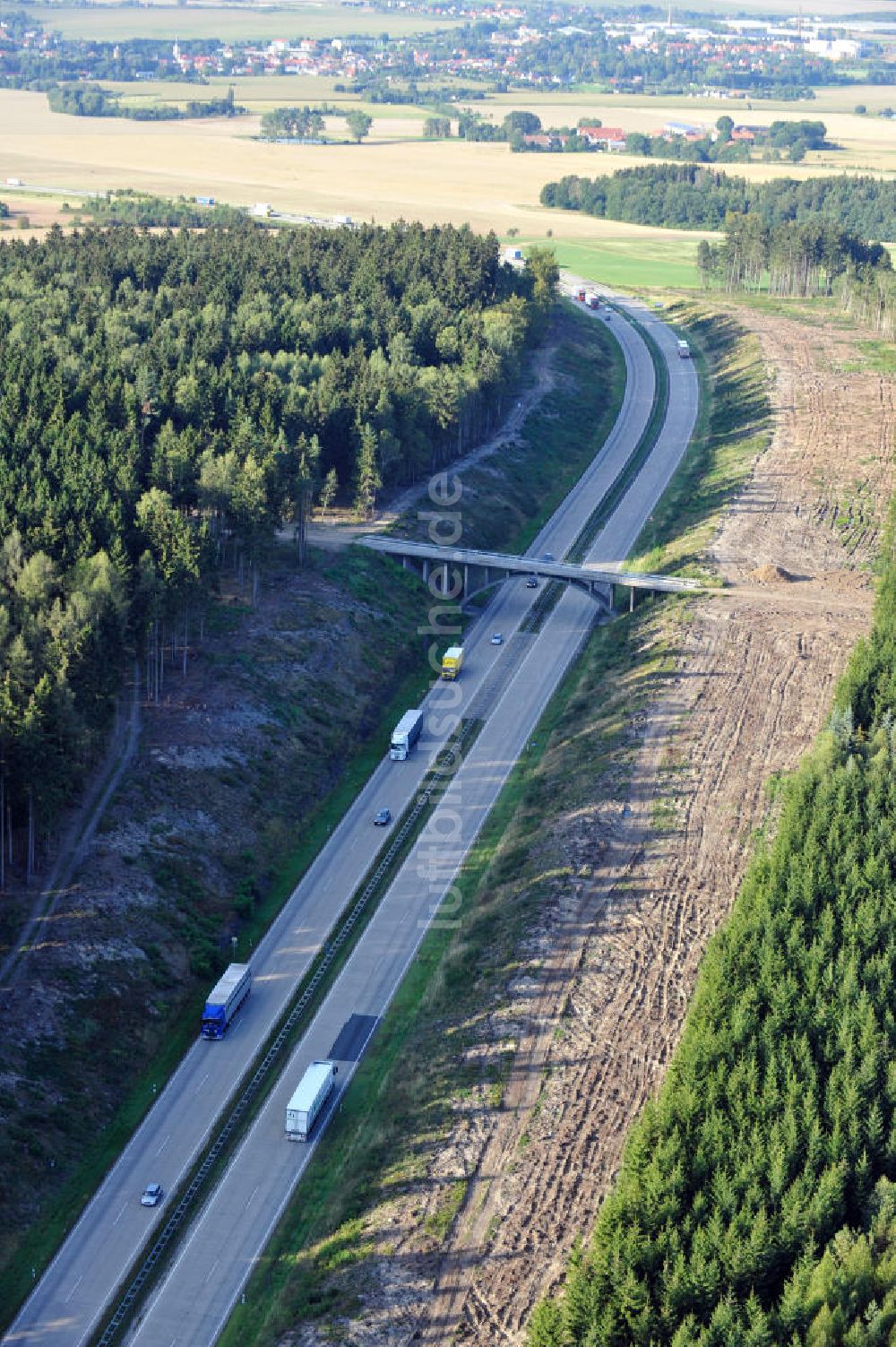 Luftbild Wüstenwetzdorf - Bauwerke und Streckenführung der BAB Bundesautobahn A9 bei Wüstenwetzdorf in Thüringen