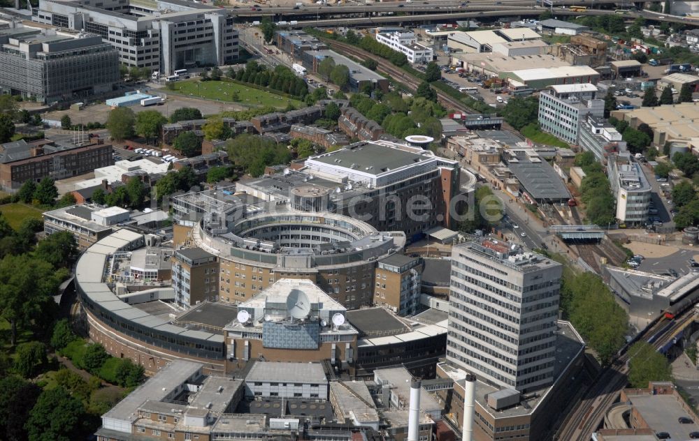 Luftaufnahme London - BBC Televison Centre, dem Hauptsitz der BBC in London