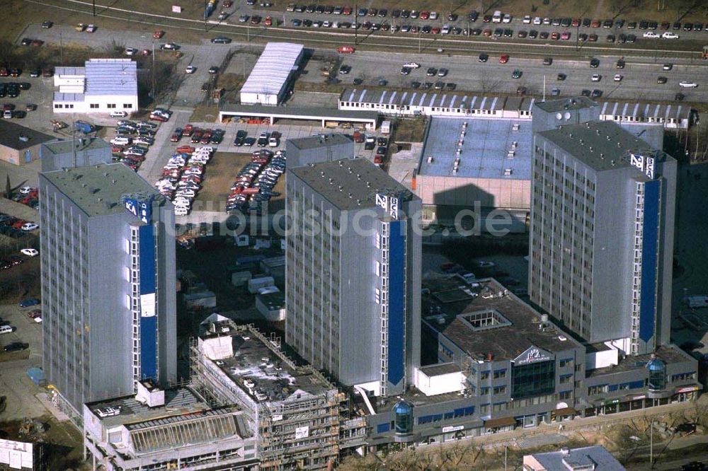 Luftbild Berlin-Hohenschönhausen - BCA-Hotelumbau an der Landsberger Allee