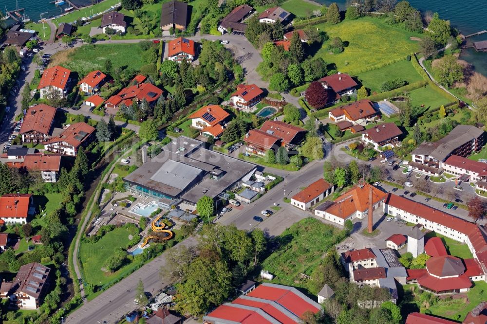 Luftbild Bad Wiessee - Bäder- Areal mit Badepark und Jodbad in Bad Wiessee im Bundesland Bayern, Deutschland