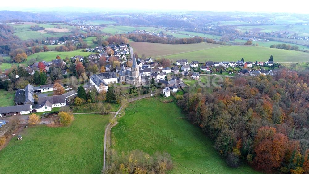 Hennef (Sieg) aus der Vogelperspektive: Bödingen im Bundesland Nordrhein-Westfalen, Deutschland