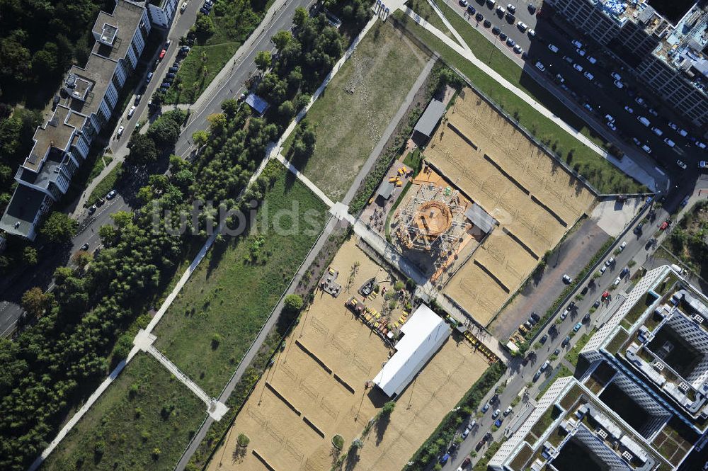 Berlin aus der Vogelperspektive: BeachMitte und MountMitte in Berlin-Mitte