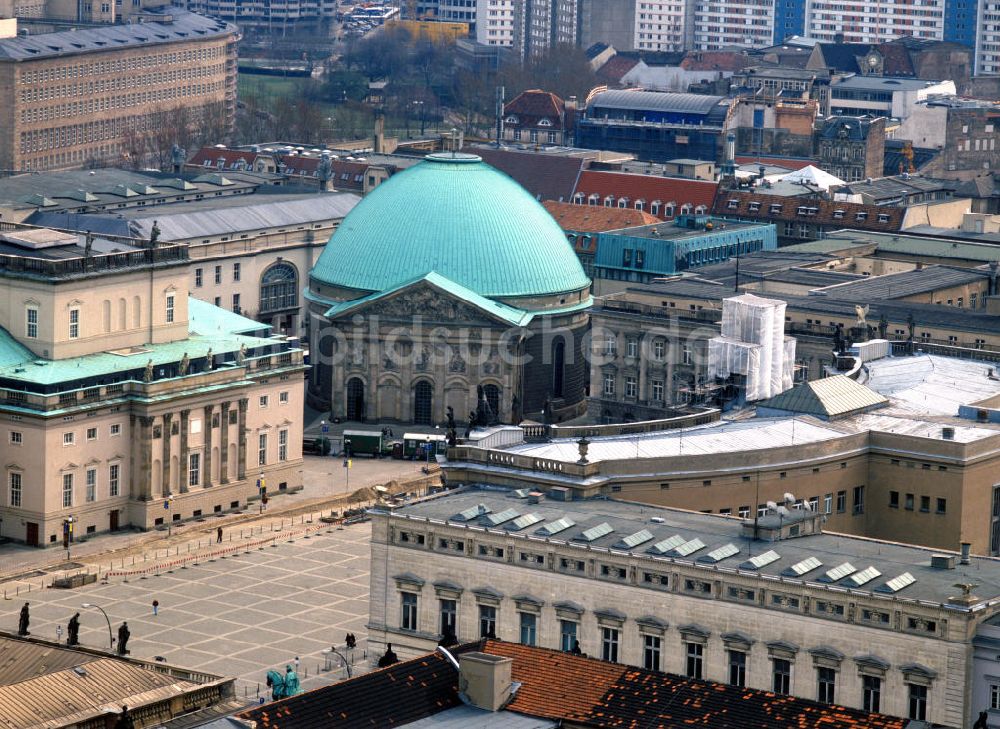 Berlin von oben - Bebelplatz in Berlin-Mitte