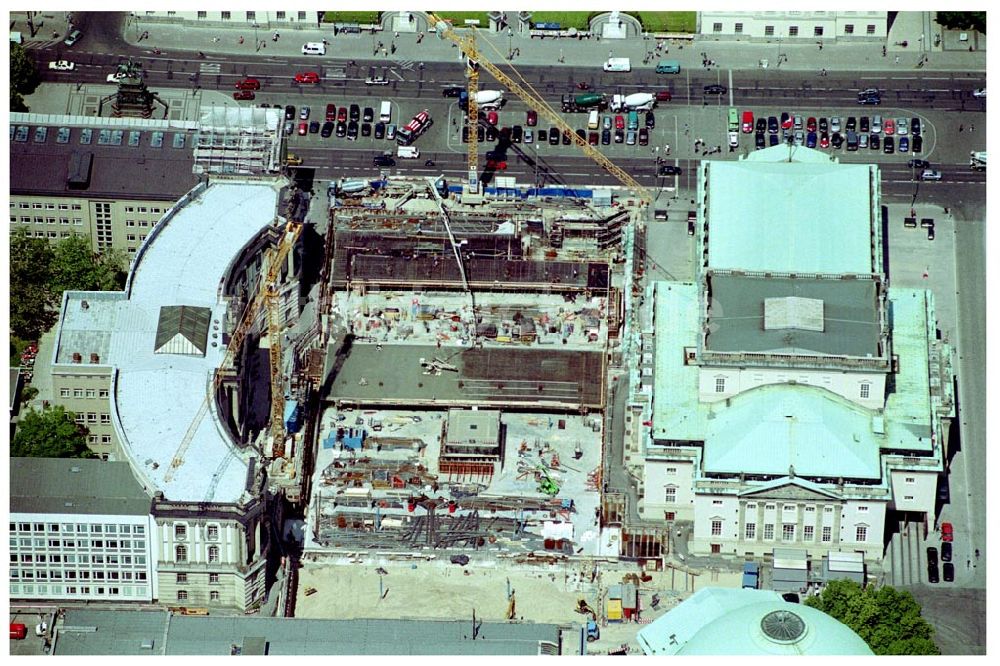 Luftaufnahme Berlin - Bebelplatz in Berlin Mitte