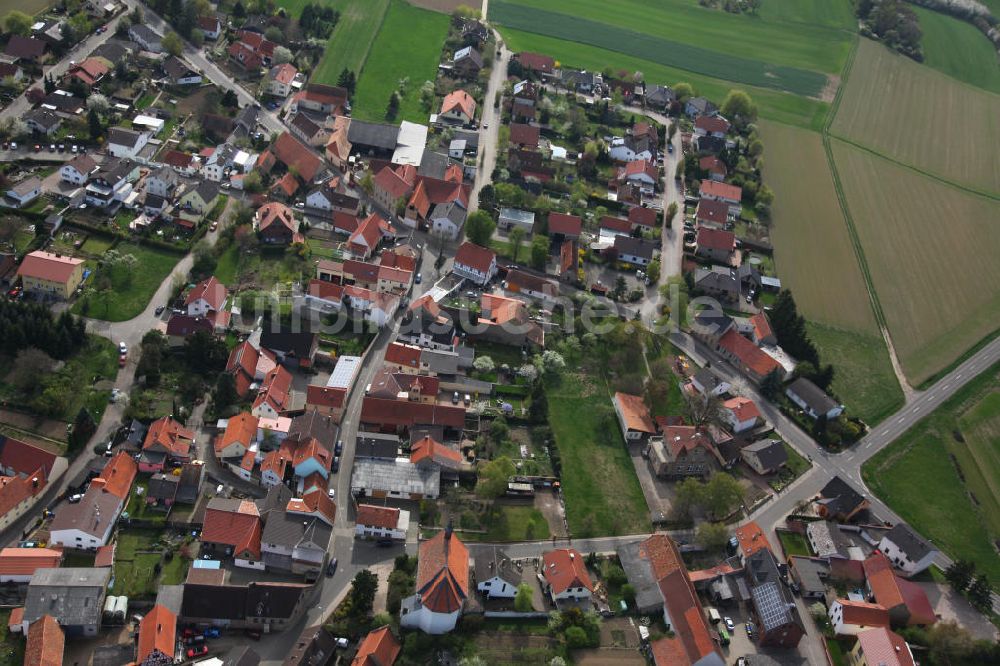 Luftbild Bechenheim - Bechenheim im Landkreis Alzey-Worms in Rheinland-Pfalz