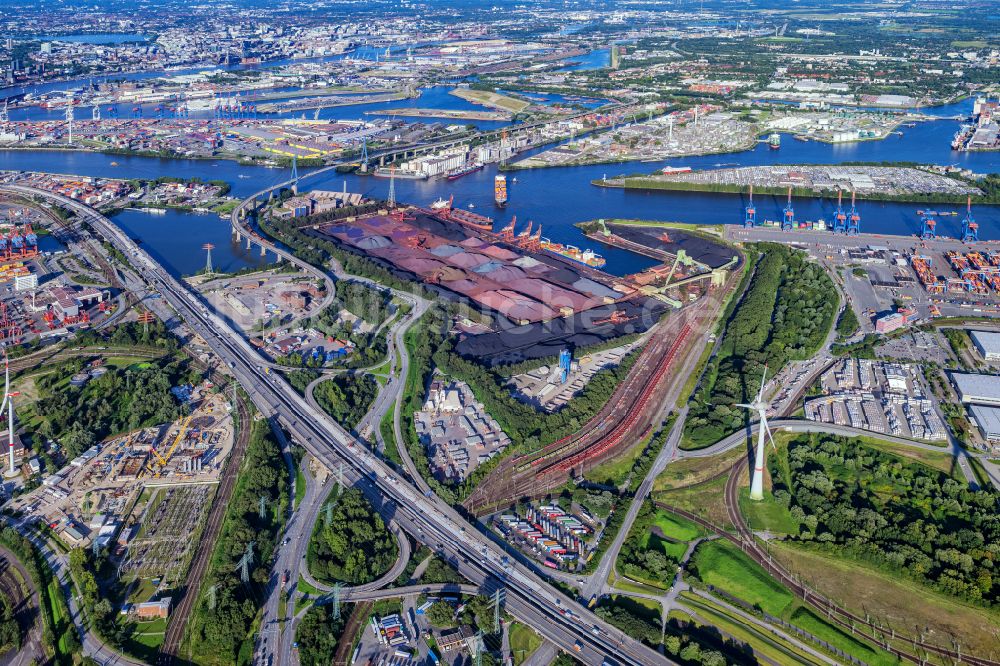 Luftbild Hamburg - Belade- Verladestation für Sande und Schüttgüter im Hafenbereich Hansaport in Hamburg und Müllverwertungseinrichtung MVR Müllverwertung Rugenberger Damm GmbH & Co. KG