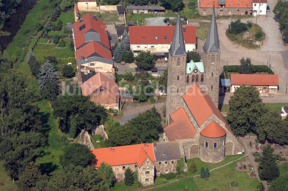 Luftbild Hillersleben - Benediktinernonnenkloster Hillersleben