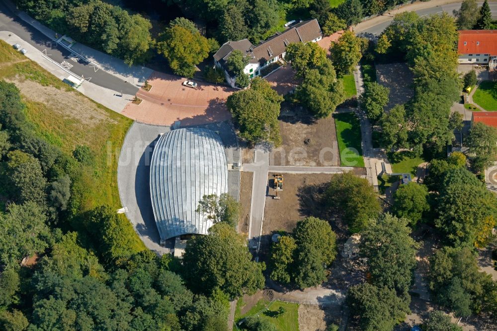 Oberhausen aus der Vogelperspektive: Überdachung der Industriearchäologischen Grabungsstätte an der St. Antony-Huette in Oberhausen im Bundesland Nordrhein-Westfalen