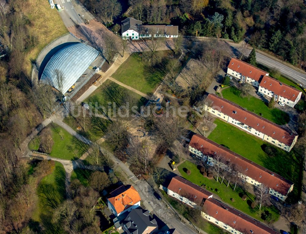 Oberhausen aus der Vogelperspektive: Überdachung der Industriearchäologischen Grabungsstätte an der St. Antony-Huette in Oberhausen im Bundesland Nordrhein-Westfalen