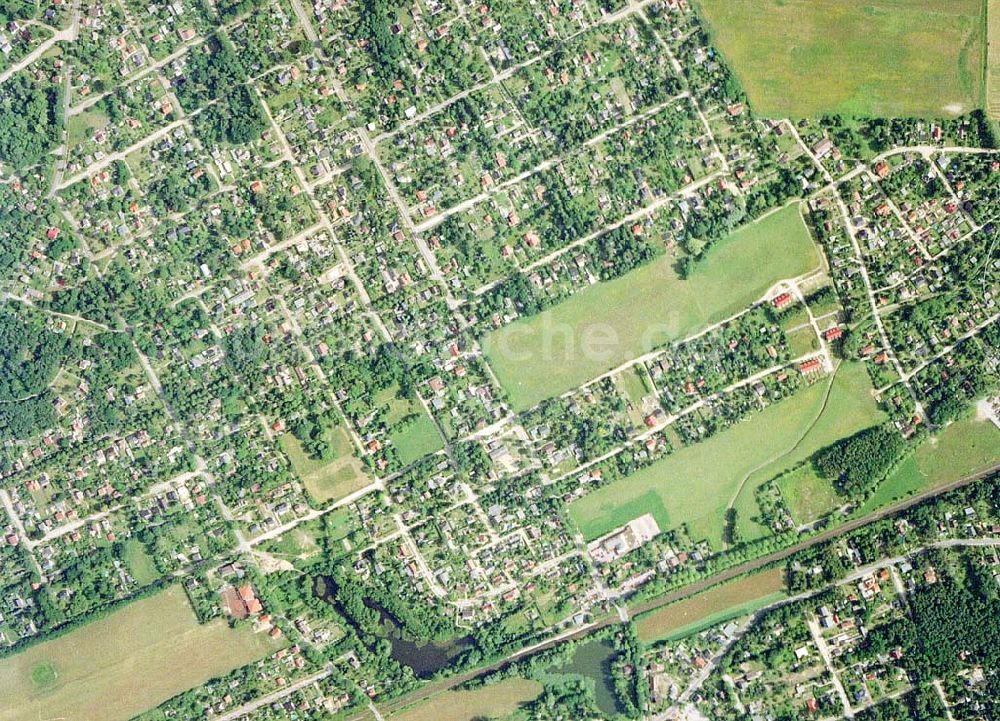 Fredersdorf - Brandenburg aus der Vogelperspektive: Bereich Fredersdorf aus 8000 ft Höhe in der 90-Grad-Perspektive.