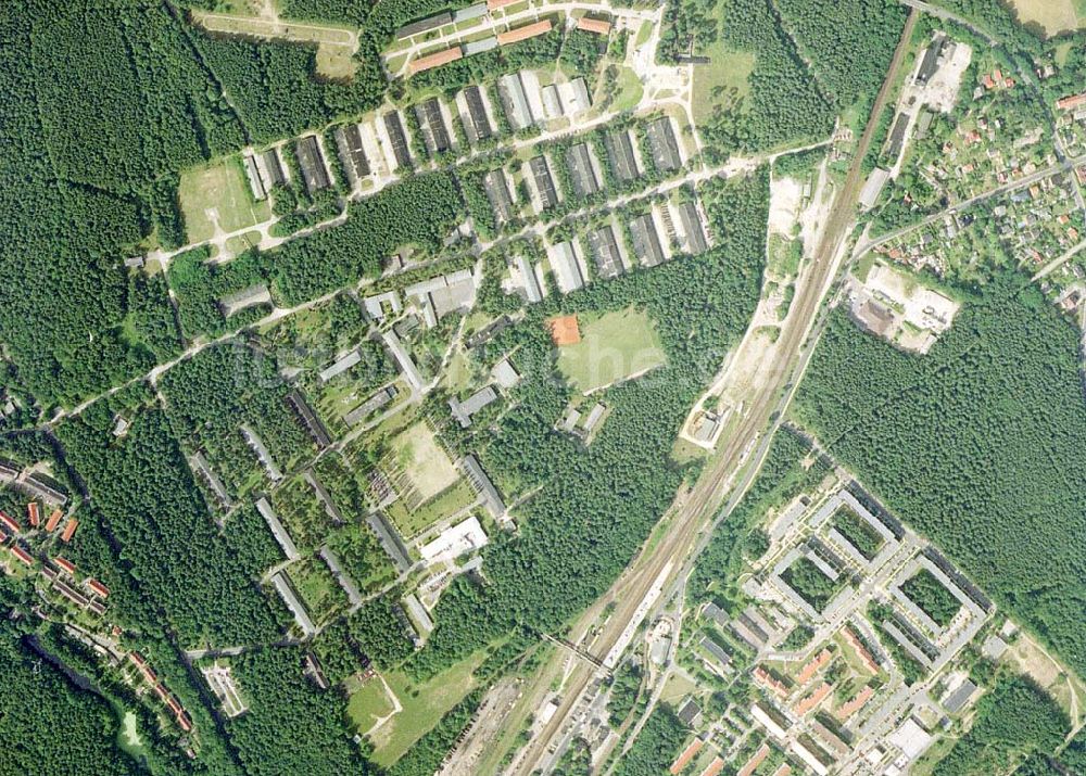 Luftaufnahme Strausberg- Brandenburg - Bereich Vorstadt Strausberg aus 8000 ft Höhe in der 90-Grad-Perspektive.