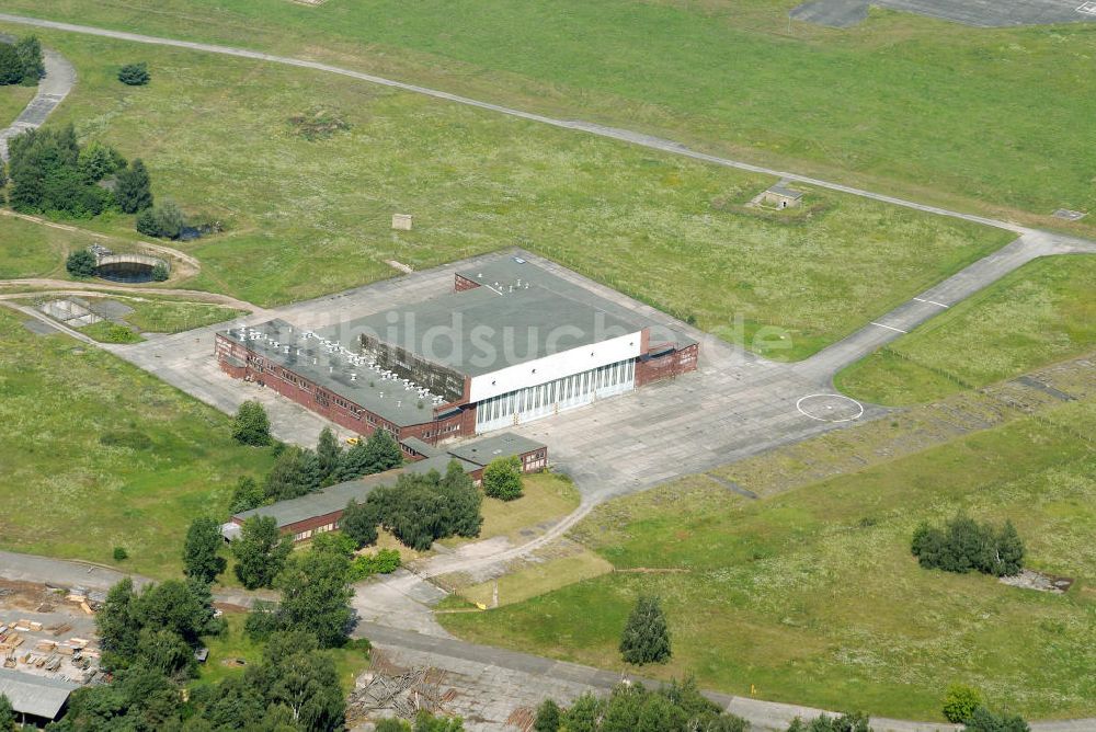 BRANDENBURG BRIEST von oben - Bereiche des alten NVA / Bundeswehr - Flugplatz Briest