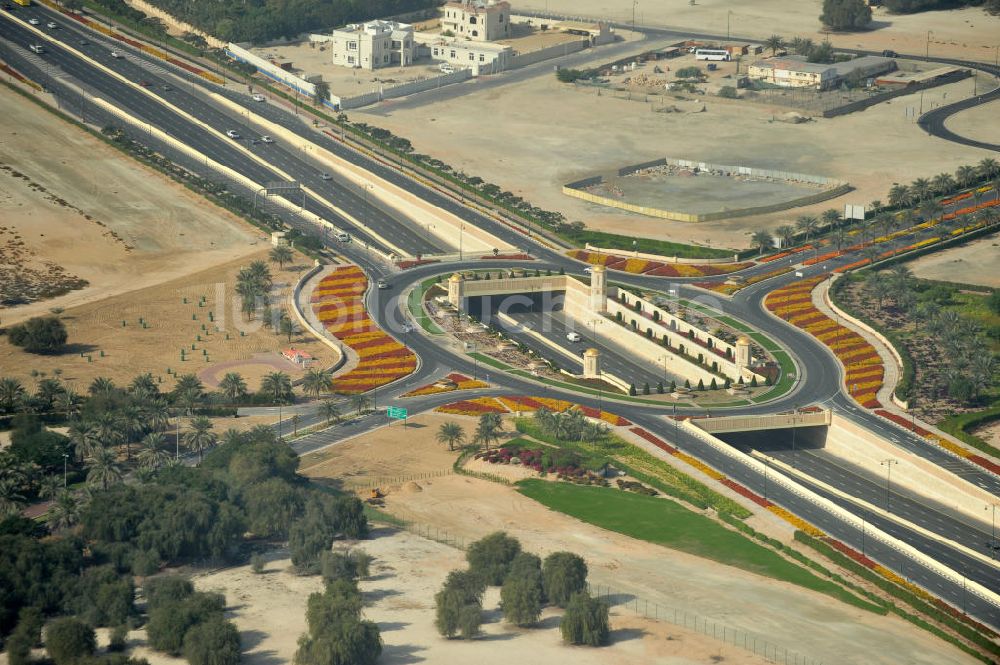 Luftaufnahme Dubai - Überführung an der Autobahnstrecke D73 in Dubai