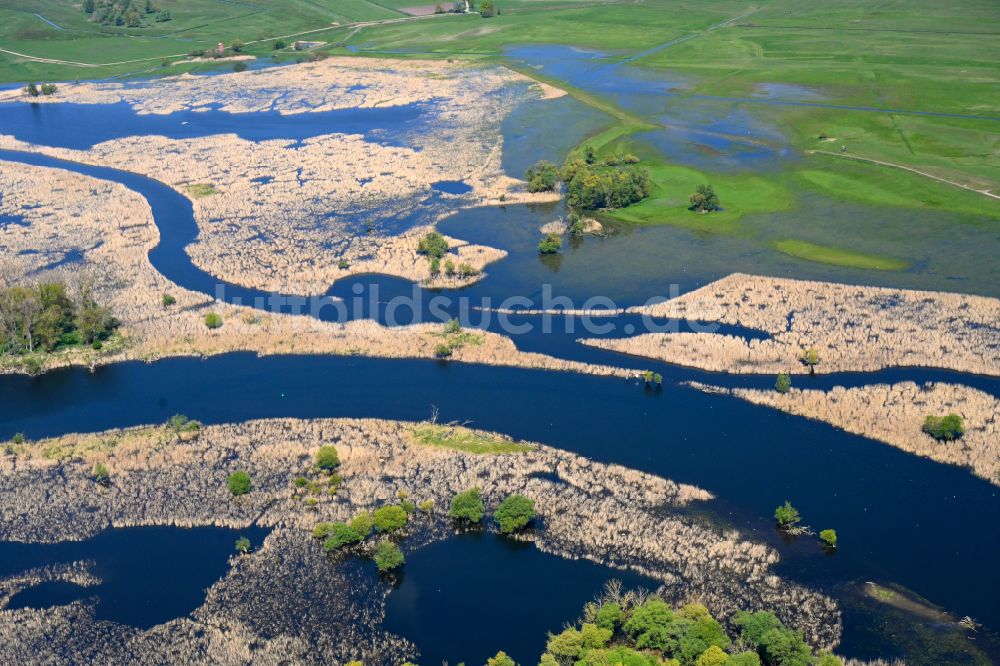 Luftaufnahme Jederitz - Überflutete Flutungswiesen am Hochwasser- Pegel führenden Flußbett der Havel in Jederitz im Bundesland Sachsen-Anhalt, Deutschland