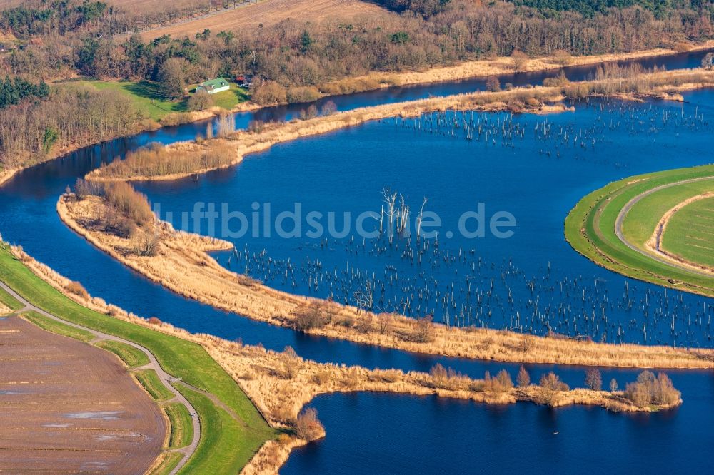 Luftbild Estorf - Überflutete Flutungswiesen am Hochwasser- Pegel führenden Flußbett des Naturschutzgebiet Osteschleifen in Estorf im Bundesland Niedersachsen, Deutschland