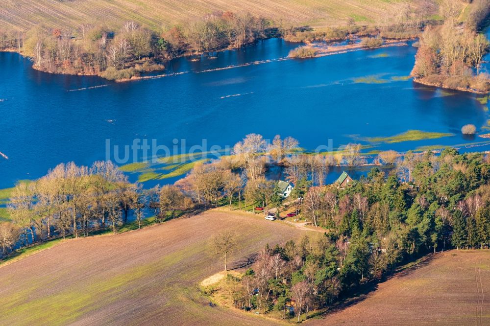 Luftbild Bremervörde - Überflutete Flutungswiesen am Hochwasser- Pegel führenden Flußbett der Oste in Bremervörde im Bundesland Niedersachsen, Deutschland