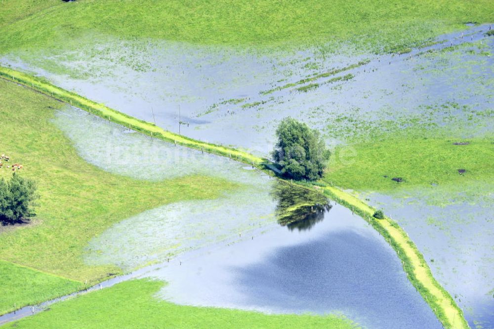 Poggelow aus der Vogelperspektive: Überflutung von Wiesen und Feldern in Mecklenburg-Vorpommern