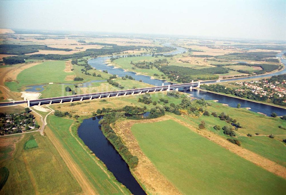 Luftaufnahme Rothensee - Überflutungsflächen an der Kanalbrücke bei Rothensee/Hohenwarthe