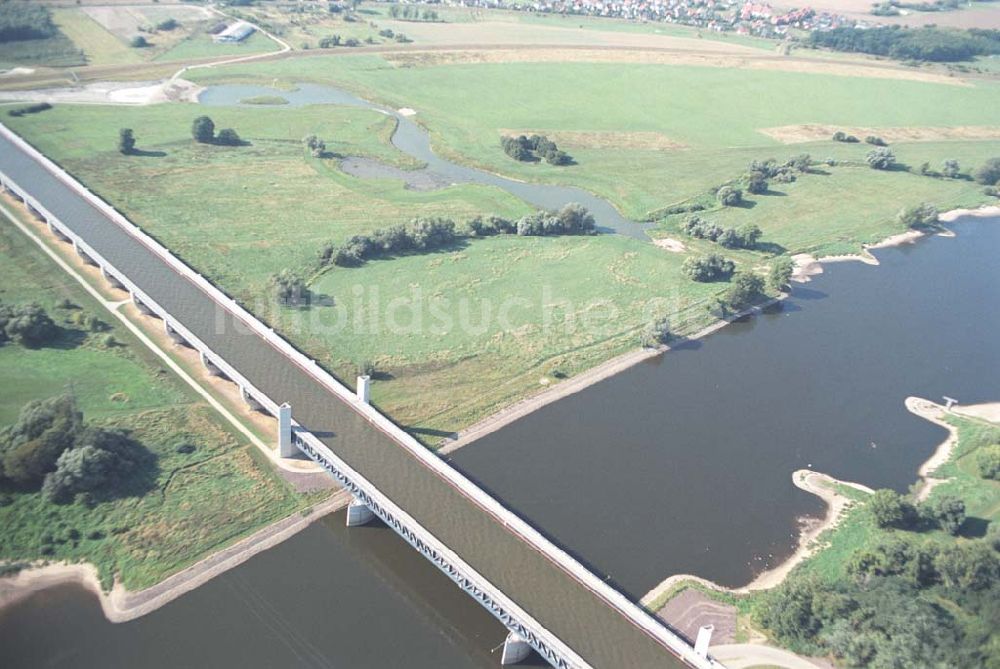 Rothensee aus der Vogelperspektive: Überflutungsflächen an der Kanalbrücke bei Rothensee/Hohenwarthe